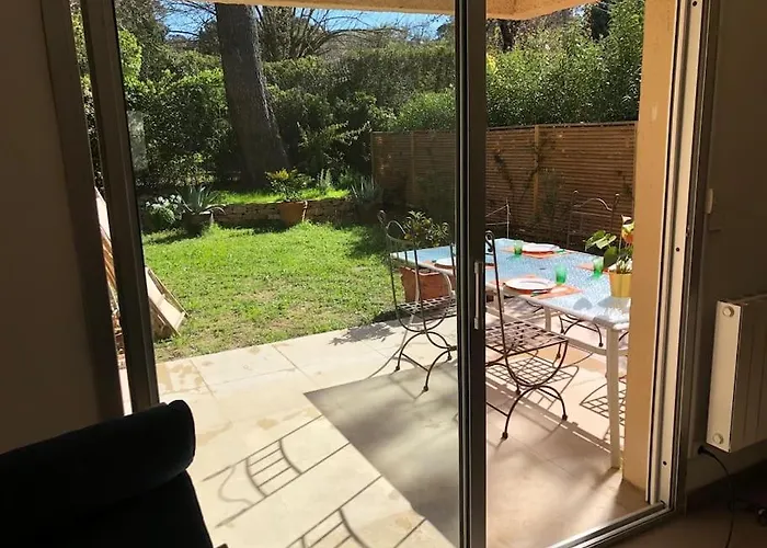 Toulon - Cap Brun - T3 Rez De Jardin